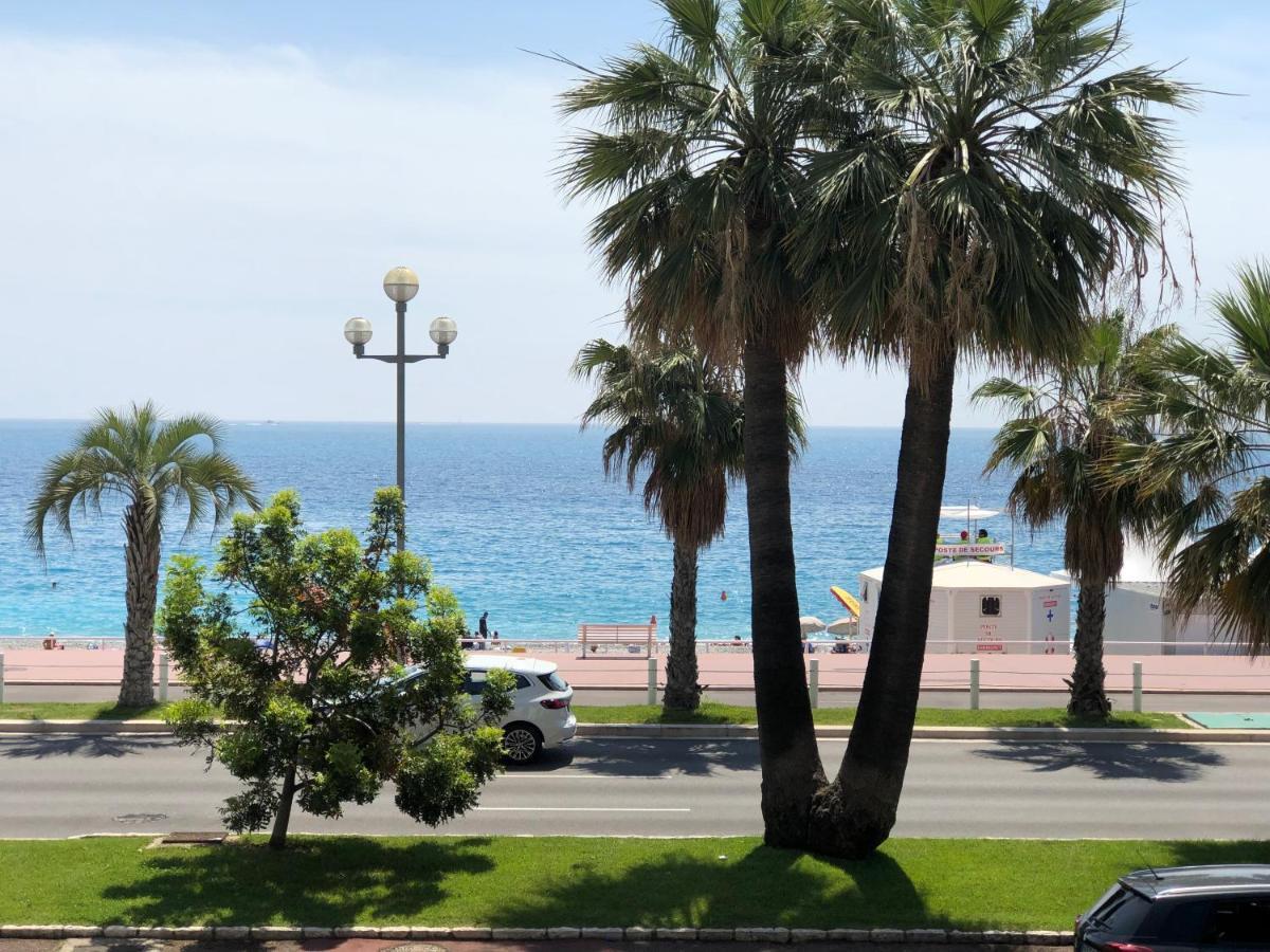 Bord De Mer A Nice Sur La Promenade Des Anglais Екстер'єр фото